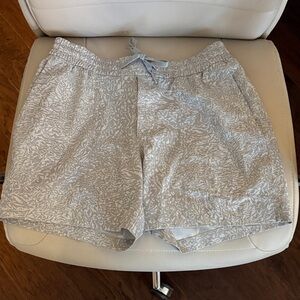 Men’s Lulu Gray Patterned Shorts